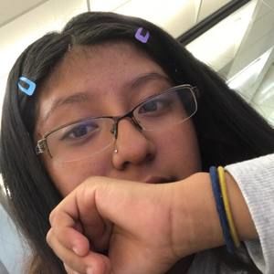 Meet your Posher, Manuela